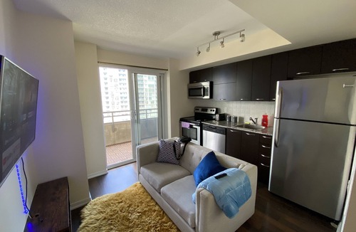 Liberty Village Condo | Beautiful Cozy 1-BR Condo unit + Balcony