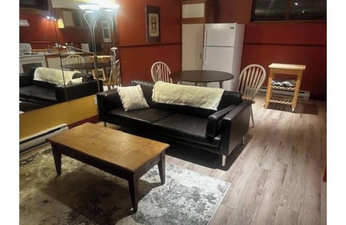 Chelsea House | Beautiful cozy house in Chelsea - w 3 bedrooms nnEnjoy, relax at Champêtre house