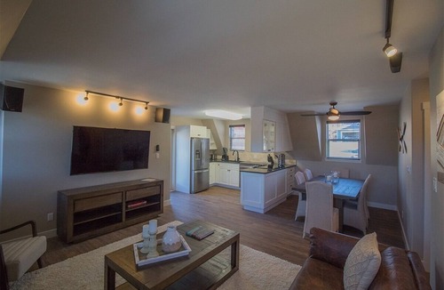 Lake Cowichan House | Beautiful Home at Lake Cowichan Marina.