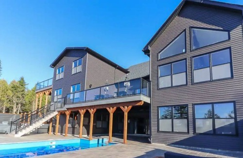 Quispamsis Villa | Beautiful Home Tucked in a Quiet Neighborhood of Quispamsis