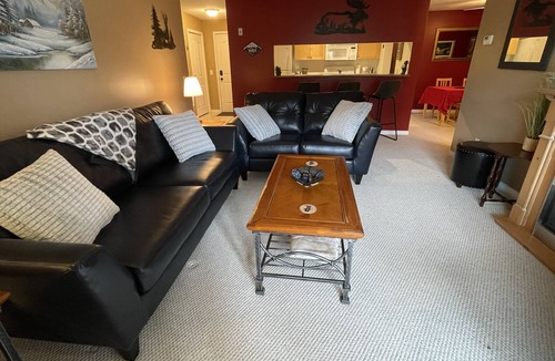East Kootenay Condo | Beautiful Mountain View Condo, 2Bd, 2 Bath, Pool, Hot Tub