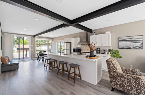 Central Alberta House | Beautiful Modern Lakehouse with partial lake view