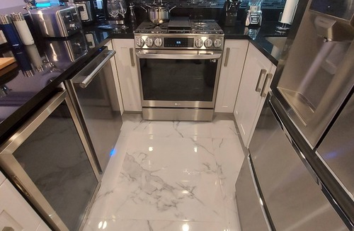 Vancouver South House | Beautiful New Luxury 3 Bedroom Townhouse