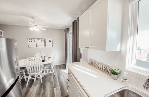 South Lethbridge House | Beautiful newly refinished Home with easy access to Lethbridge with lake close.