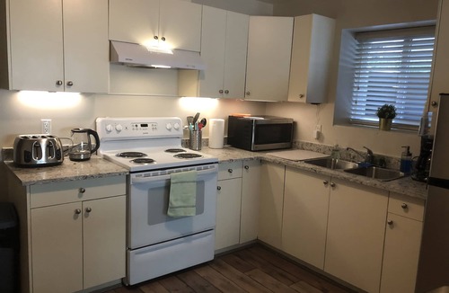 Guildford Apartment | Beautiful Private Suite in the Basement of a Delightful Single Family Home