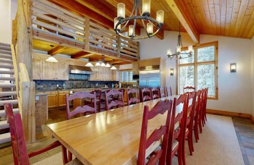 Salt Lake Mountain Resorts House | Beautiful ski chalet with gourmet kitchen theater room & private hot tub