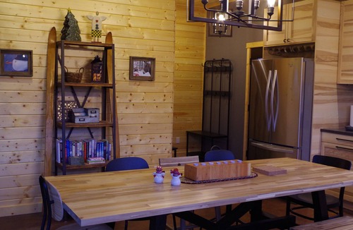 Okanagan-Similkameen Ski Chalet | Beautiful Ski-in/Ski-out Chalet on Grandfathers Trail with Sweeping View