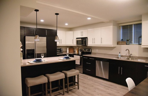 Lower Sumas Mountain House | Beautiful & Spacious 2 Bedroom Suite available for short term rental