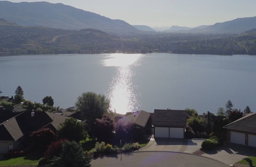 Vernon House | BEAUTIFUL SPACIOUS KALAMALKA LAKEVIEW SUITE - BEST SUMMER VACATION SPOT IN BC