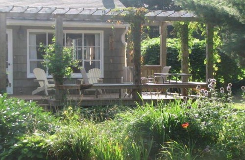 Stanhope Ski Chalet | Beautiful, spacious summer cottage by the beach
