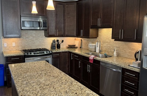 Brackendale House | Beautiful Squamish Pet Friendly home