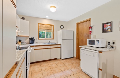 Stanley Bridge Cottage | Beautiful Stanley Bridge Harbour View Cottage