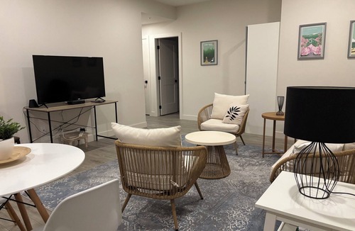 Mission Apartment | Beautiful suite by serene nature.