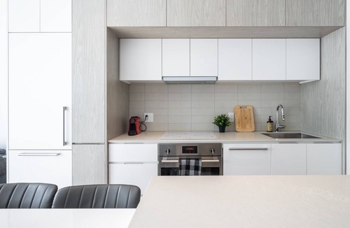 Downtown Montreal Condo | Beautiful two bedroom condo with a jaccuzi