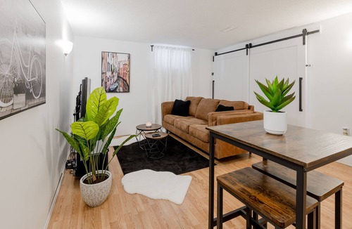 Jasper Place House | Beautiful Two Bedrooms With Kitchen and Free Parking.
