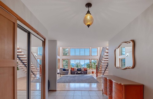 Squamish House | Beautiful Unique One of A Kind Glacier View Home
