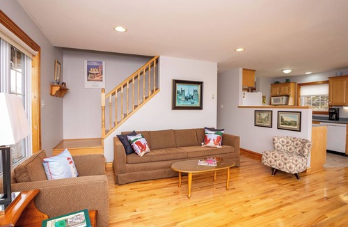 Anglo Rustico Cottage | Beautiful water view and only 15 mins to Cavendish & 30 mins to Charlottetown.
