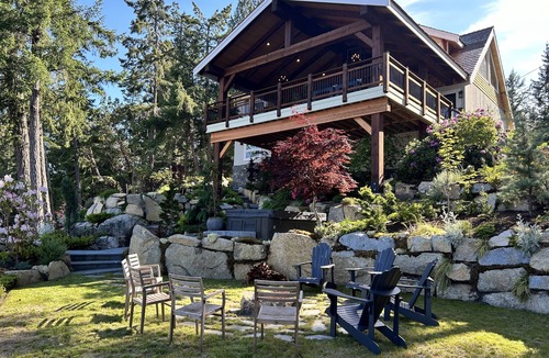 Madeira Park House | Beautiful waterfront home with private dock, fire pit and hot tub