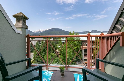 Village North Apartment | Beautiful Whistler Village Alpenglow suite queen size bed air conditioning cable and smartTV WIFI fireplace pool hot tub sauna gym balcony mountain views