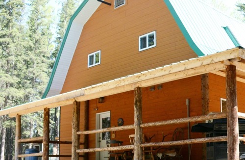 Central Alberta Cabin | Beautiful Wilderness Retreat Cabin 1.5 hours north of Edmonton!