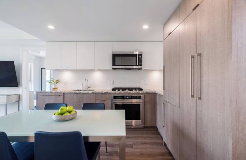 Downtown Vancouver Hotel | Beautifully Styled, Two Bedroom Yaletown Apartment