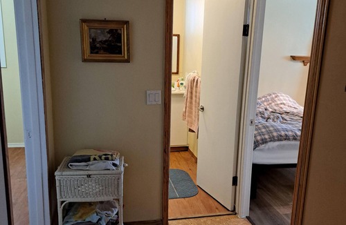 Division No. 8 Other | Bedroom for rent, short or long term. Close to Gull Lake and Lacombe.