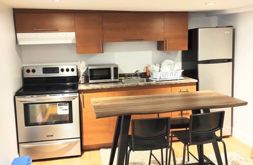 Laval Apartment | Bel appartement pour vos séjours