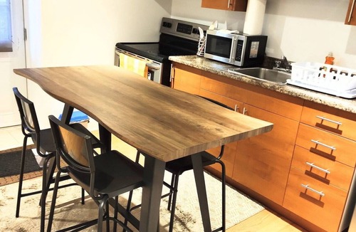 Laval Apartment | Bel appartement pour vos séjours