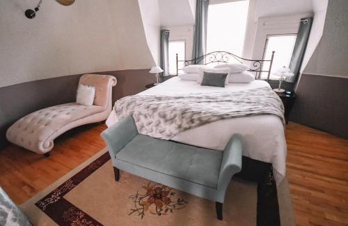 Morden Bed & Breakfast | Bellas Castle