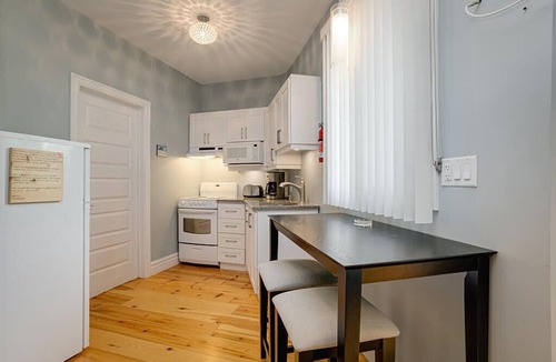 Wakefield Bed & Breakfast | Belle de Nuit