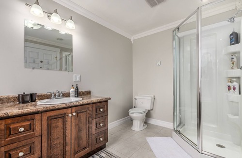 Terra Nova House | Belle Vue Cottage, An Expansive Ocean-View, Limited Mobility Friendly Home