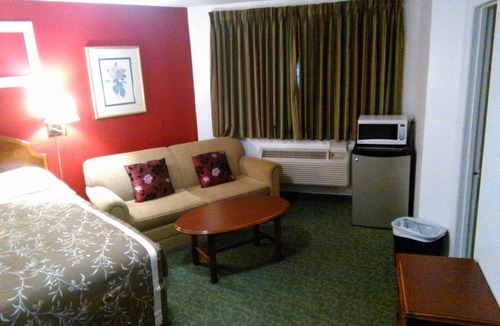 Smiths Falls Hotel | Best Inn Motel
