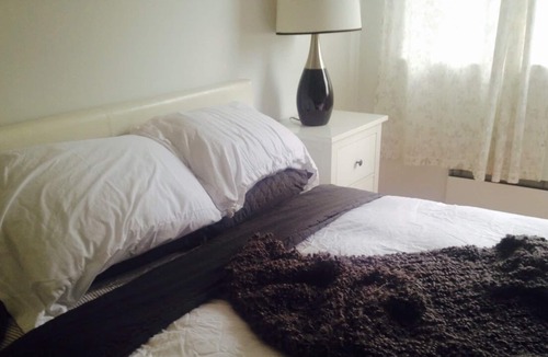 Kitsilano Apartment | Best Location - 1 Block from the Beach