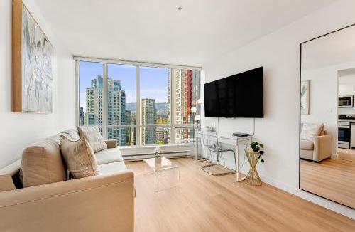 Downtown Vancouver Apartment | Best Location Downtown Chic Suites