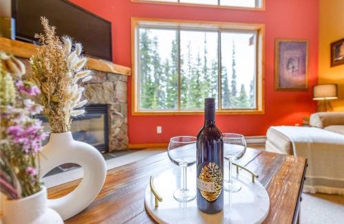 Snow Pine Estates Ski Chalet | Best Ski-in out 3 Bdrm Chalet, with Hot Tub