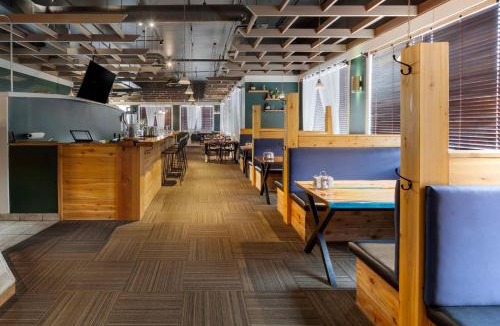 Edson Hotel | Best Western High Road Inn