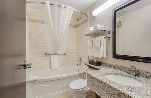 Wainwright Hotel | Best Western Wainwright Inn & Suites