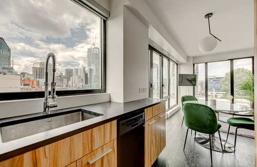 Griffintown Apartment | Bienvenue Dans Notre Appartement Lumineux en Plein Cœur du Centre-ville !
