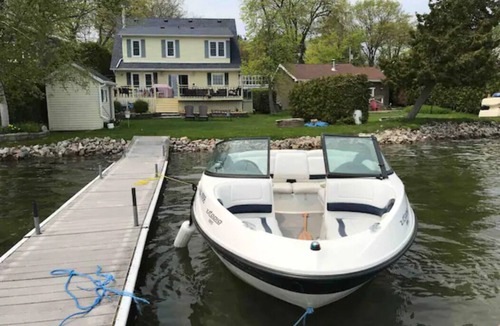 Cumberland Beach House | Big Yellow House on Lake Couchiching in S. Muskoka & Orillia