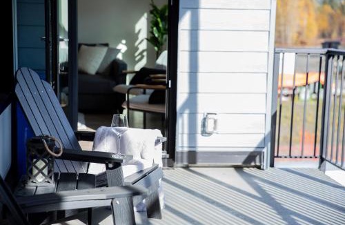 Revelstoke Apartment | Birdies and Bears by Revelstoke Vacations