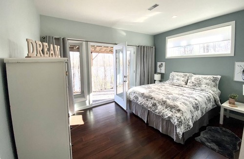 Magnetawan House | Black Barrel Hill Luxury Waterfront Property