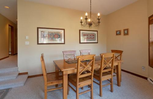 Blackcomb Apartment | Blackcomb Greens by Whistler Premier