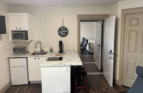 King's Point Apartment | Bliss by da Bay Deluxe suite 6