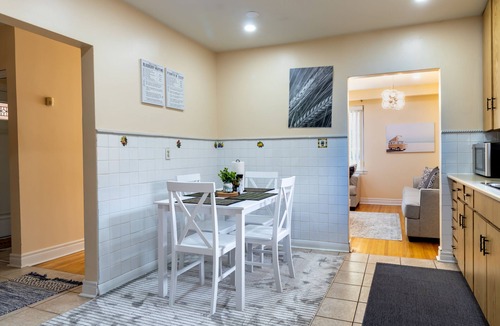 Etobicoke House | Bloor Paradise - 4 bed/2 bath + Parking & Wi-fi