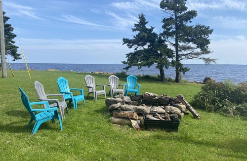 Port Elgin Cottage | Blue Heron Beach House on the ocean