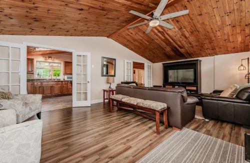 Lion's Head House | Blue Horizon Sauna Retreat