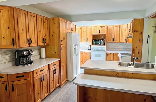 Bluewater Cottage | Bluewater Sunset - *Lakefront - Fireplace* - Private Lake Access