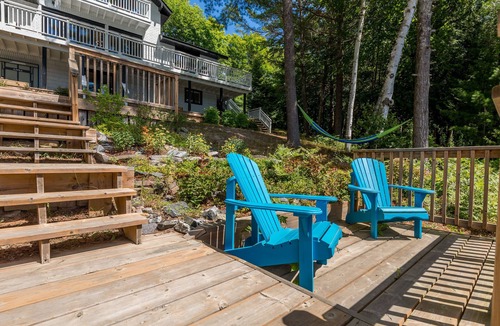 Humphrey Cottage | Boho Lakehouse Muskoka Family Retreat Sleeps up to 15