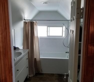 Jasper Apartment | Bon Homme View