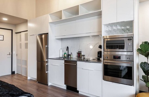Stratford Apartment | Bradshaw Lofts: The Bevan (King)